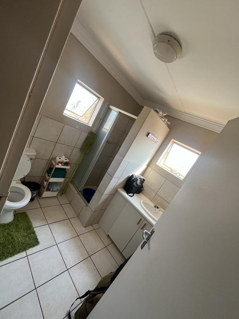 1 Bedroom Property for Sale in Kannoniers Park North West
